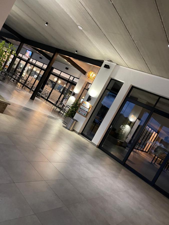 The Blyde Crystal Lagoon Riverwalk Estate Pretoria Exterior photo
